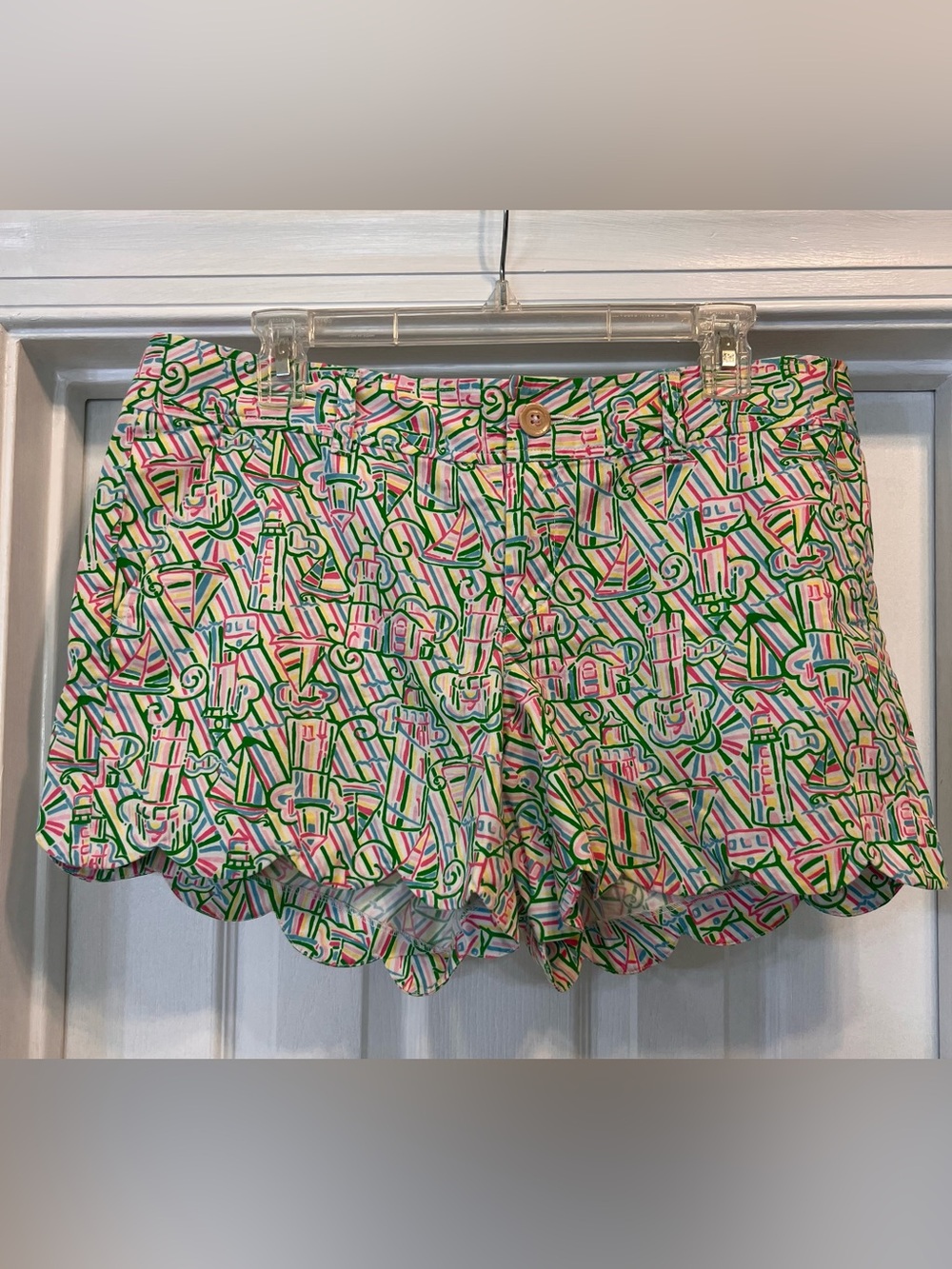Lilly Pulitzer Buttercup Scalloped Shorts Guiding Light Lighthouse Print Size 10